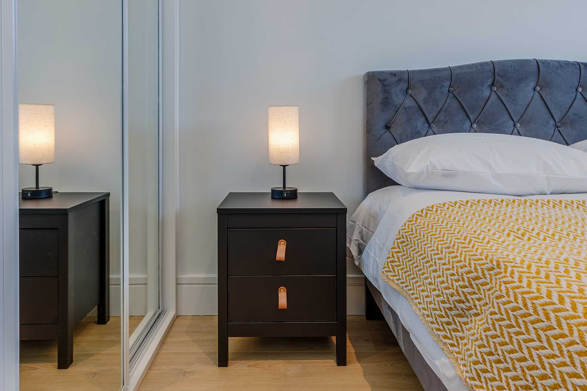 Flat 6, Coombe Hill House, Beverley Way - flat 1